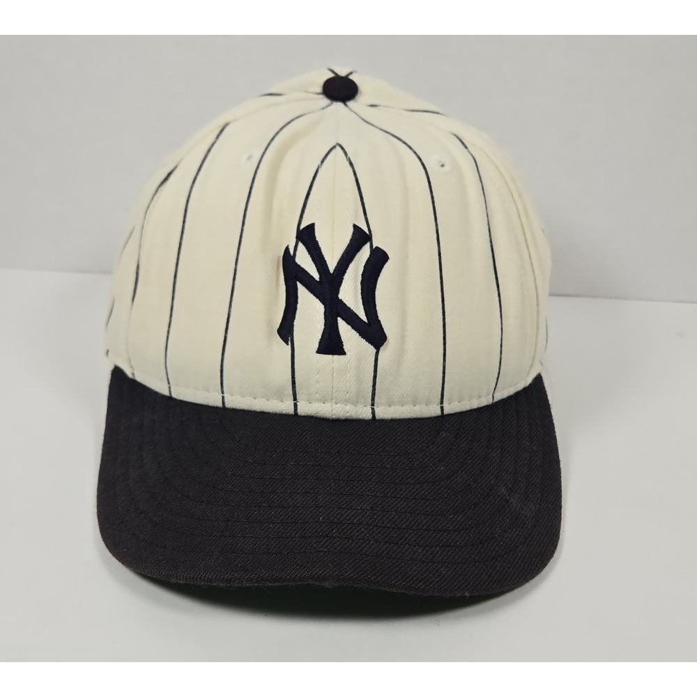 Vintage New Era 59FIFTY NY Yankees Cooperstown Collection USA Pinstripe Fitted7½